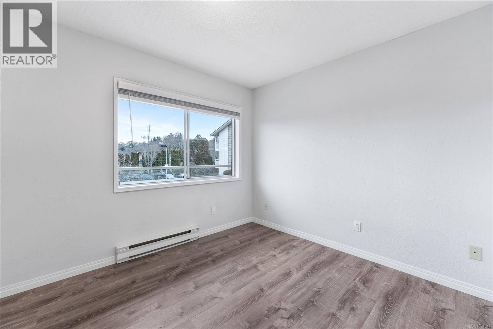 205 1490 Garnet Rd, Saanich, British Columbia  V8P 5L1 - Photo 21 - 1024344