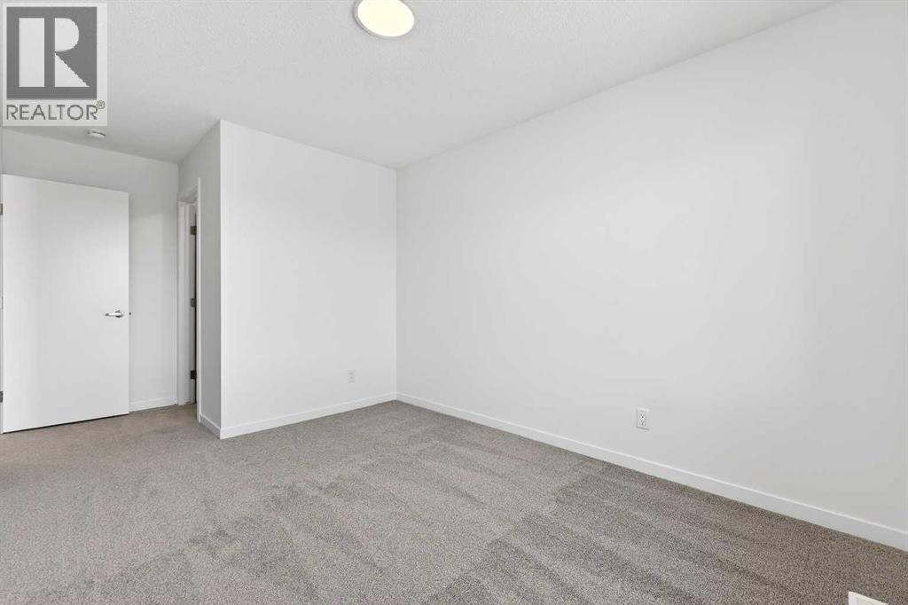 199 Corner Glen Crescent Ne, Calgary, Alberta  T3N 2L8 - Photo 12 - A2275986