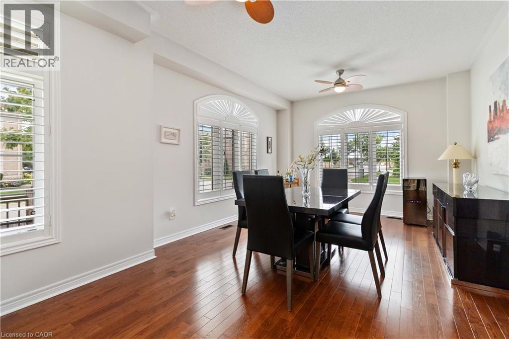 573 Gardenbrook Avenue, Oakville, Ontario  L6M 0P5 - Photo 12 - 40802514