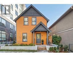 612 BRANTFORD STREET, New Westminster, British Columbia