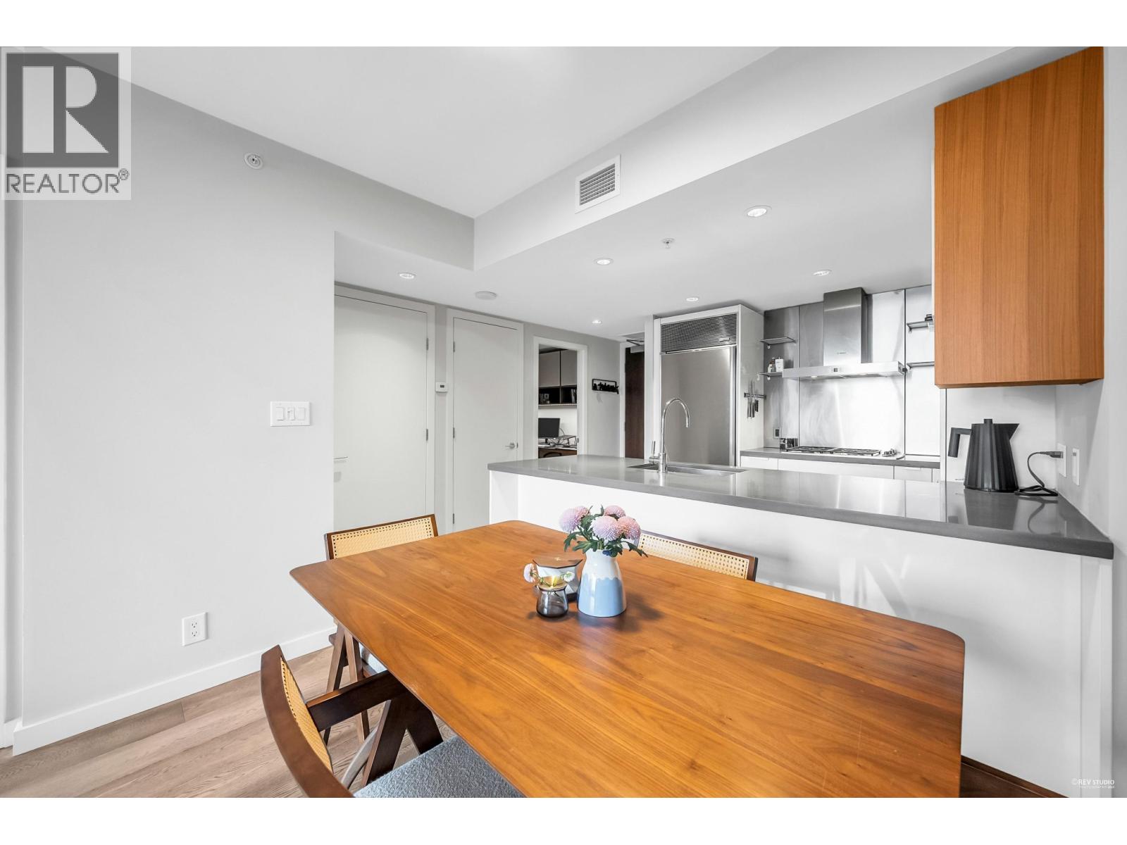 1907 788 Richards Street, Vancouver, British Columbia  V6B 0C7 - Photo 8 - R3085671