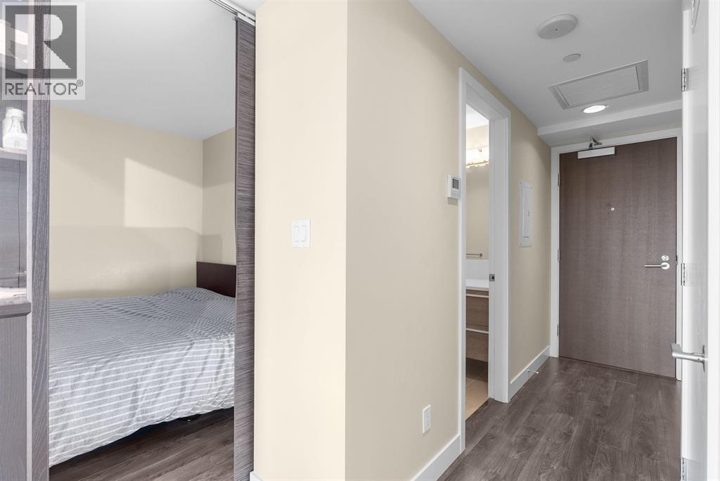 809 2008 Rosser Avenue, Burnaby, British Columbia  V5C 0H8 - Photo 7 - R3085676