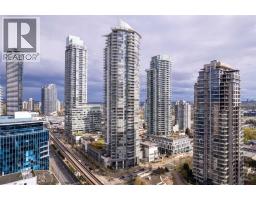 809 2008 ROSSER AVENUE, Burnaby, British Columbia