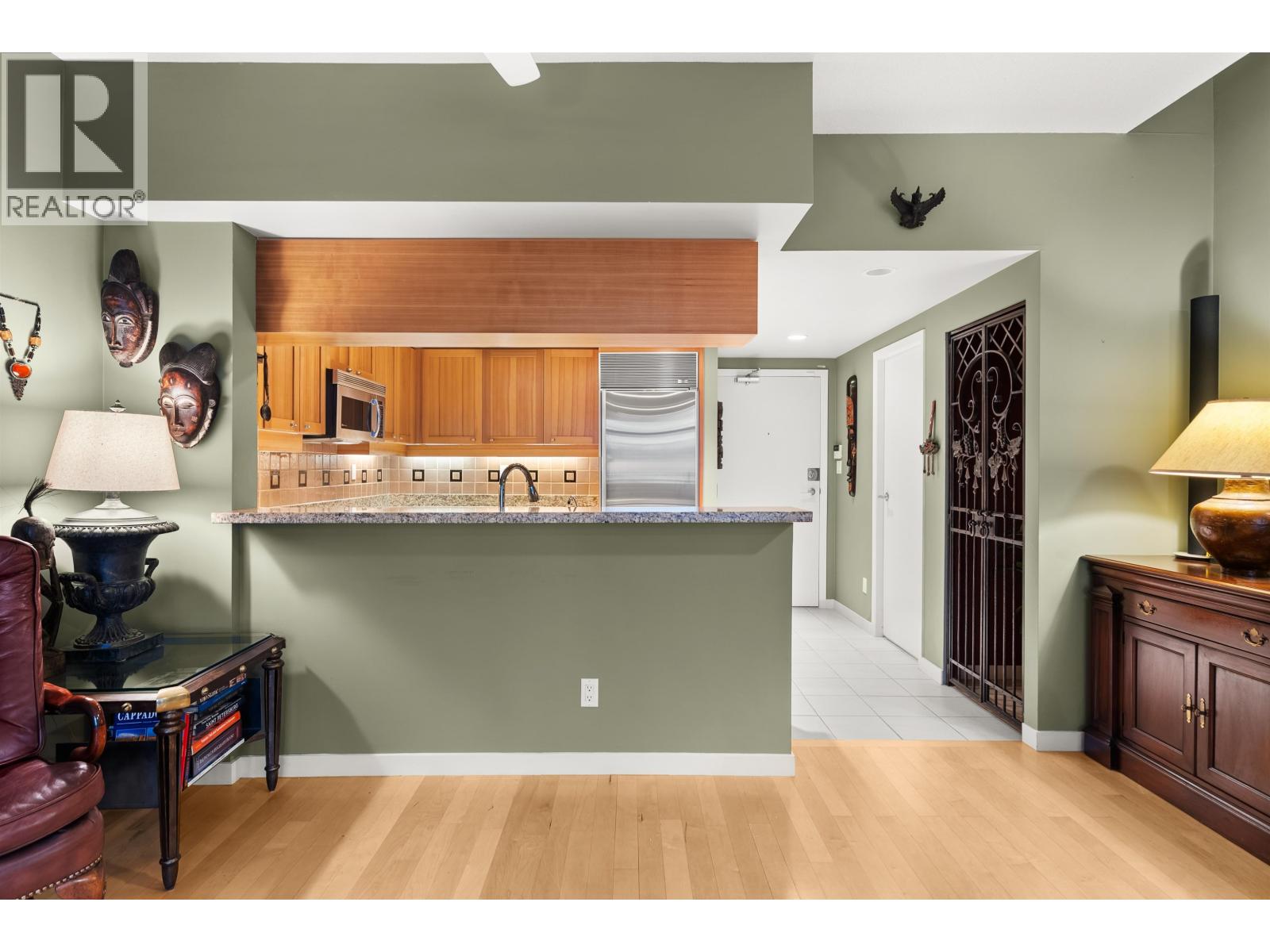 1053 Marinaside Crescent, Vancouver, British Columbia  V6Z 3A5 - Photo 16 - R3085681