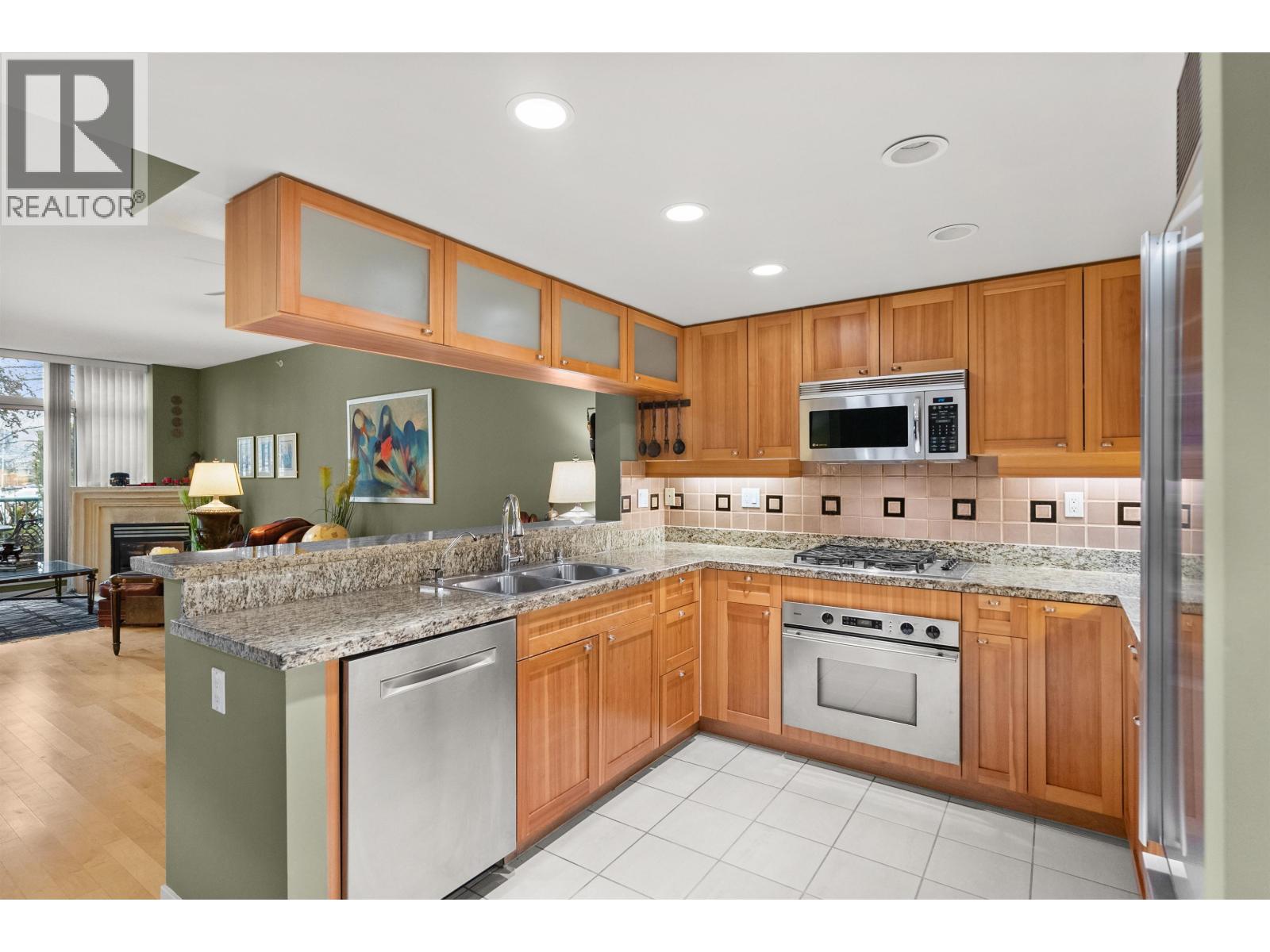 1053 Marinaside Crescent, Vancouver, British Columbia  V6Z 3A5 - Photo 19 - R3085681