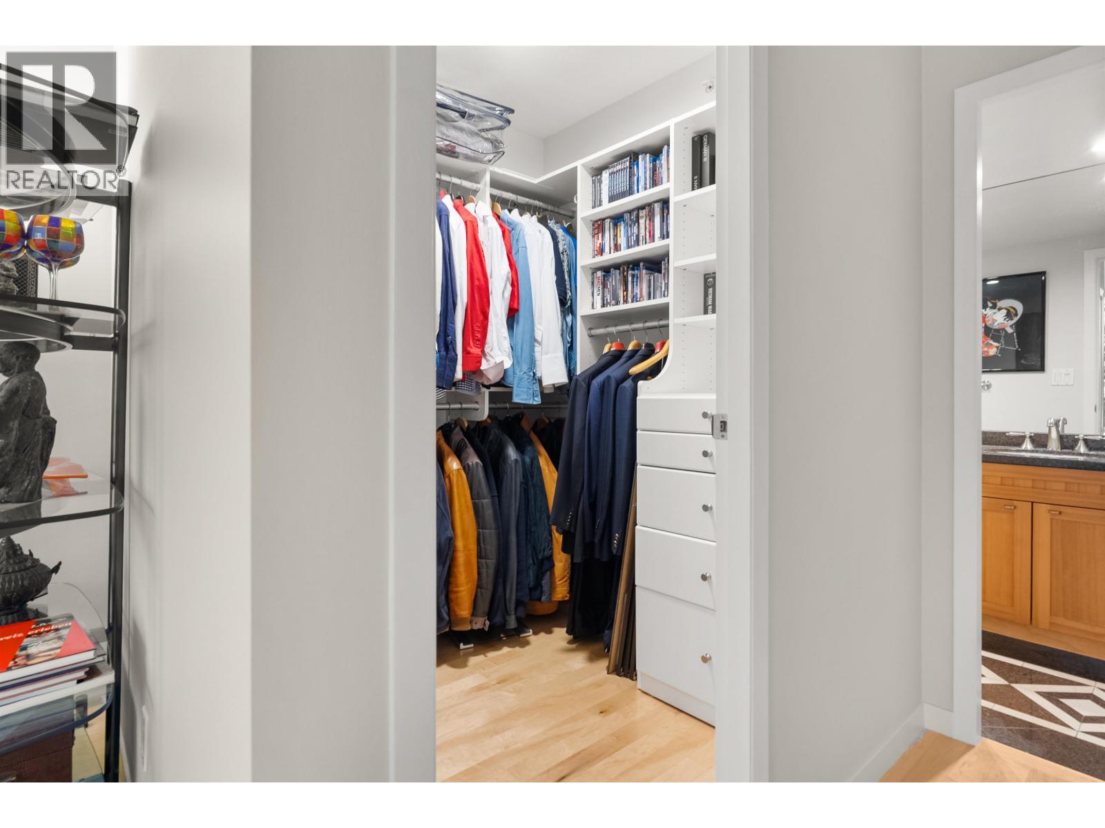 1053 Marinaside Crescent, Vancouver, British Columbia  V6Z 3A5 - Photo 31 - R3085681