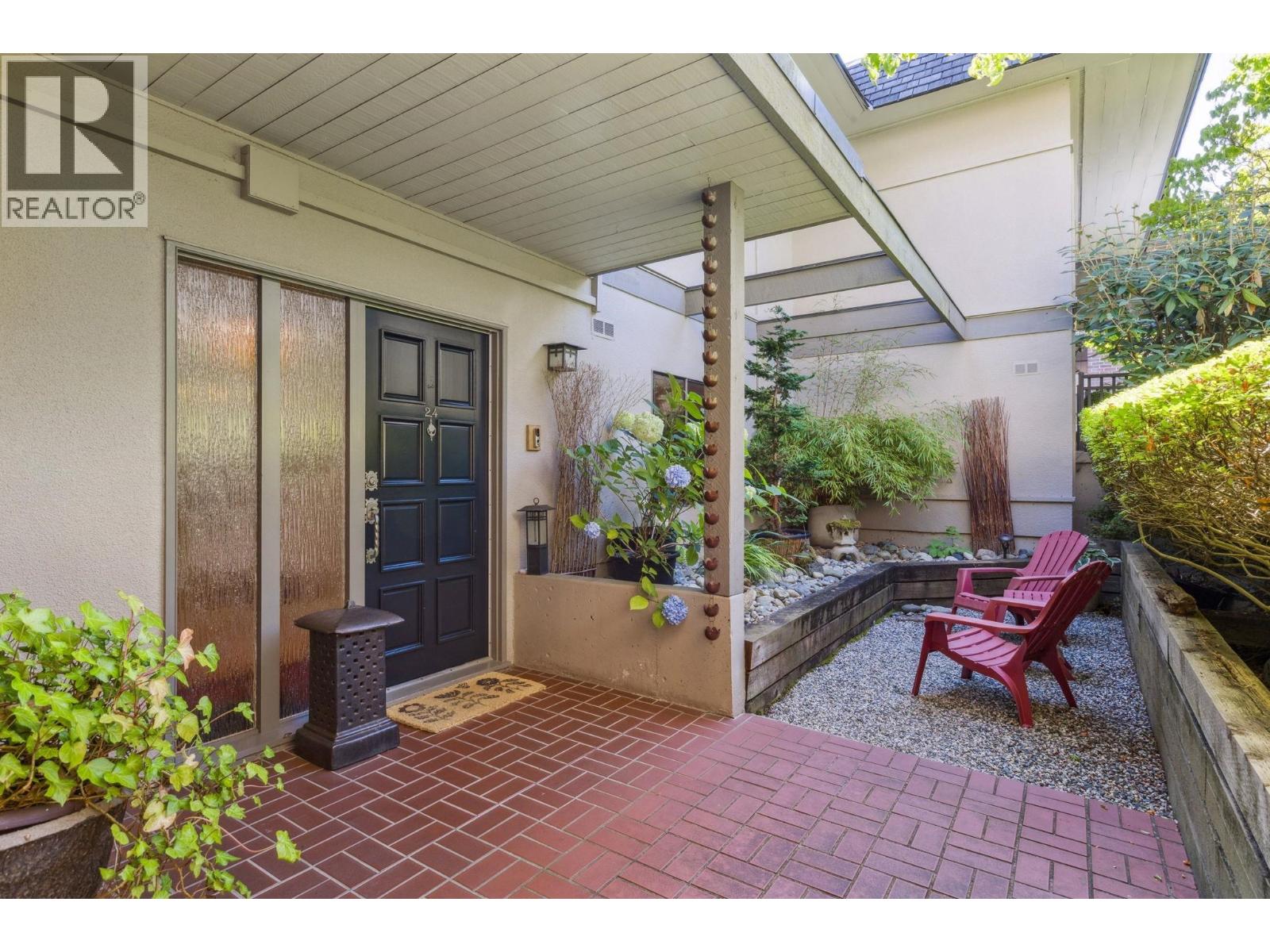 24 2214 Folkestone Way, West Vancouver, British Columbia  V7S 2X7 - Photo 1 - R3085697