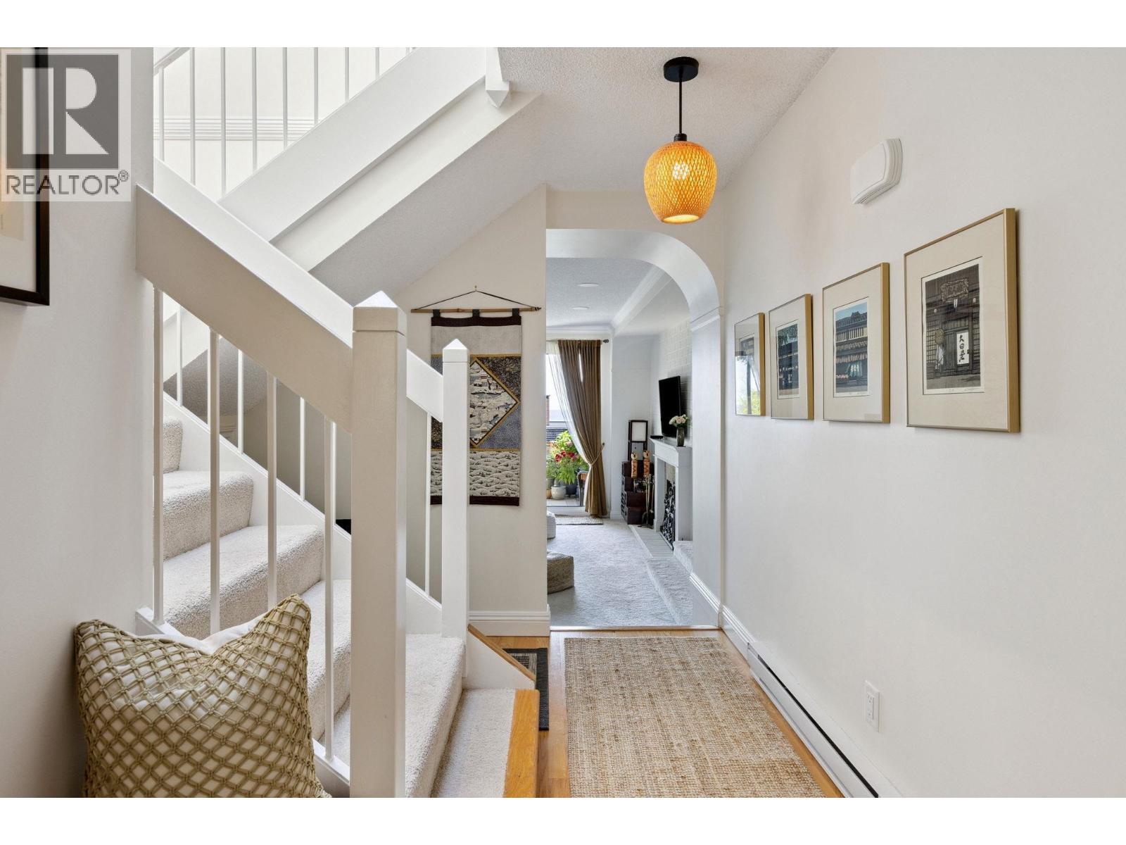 24 2214 Folkestone Way, West Vancouver, British Columbia  V7S 2X7 - Photo 2 - R3085697