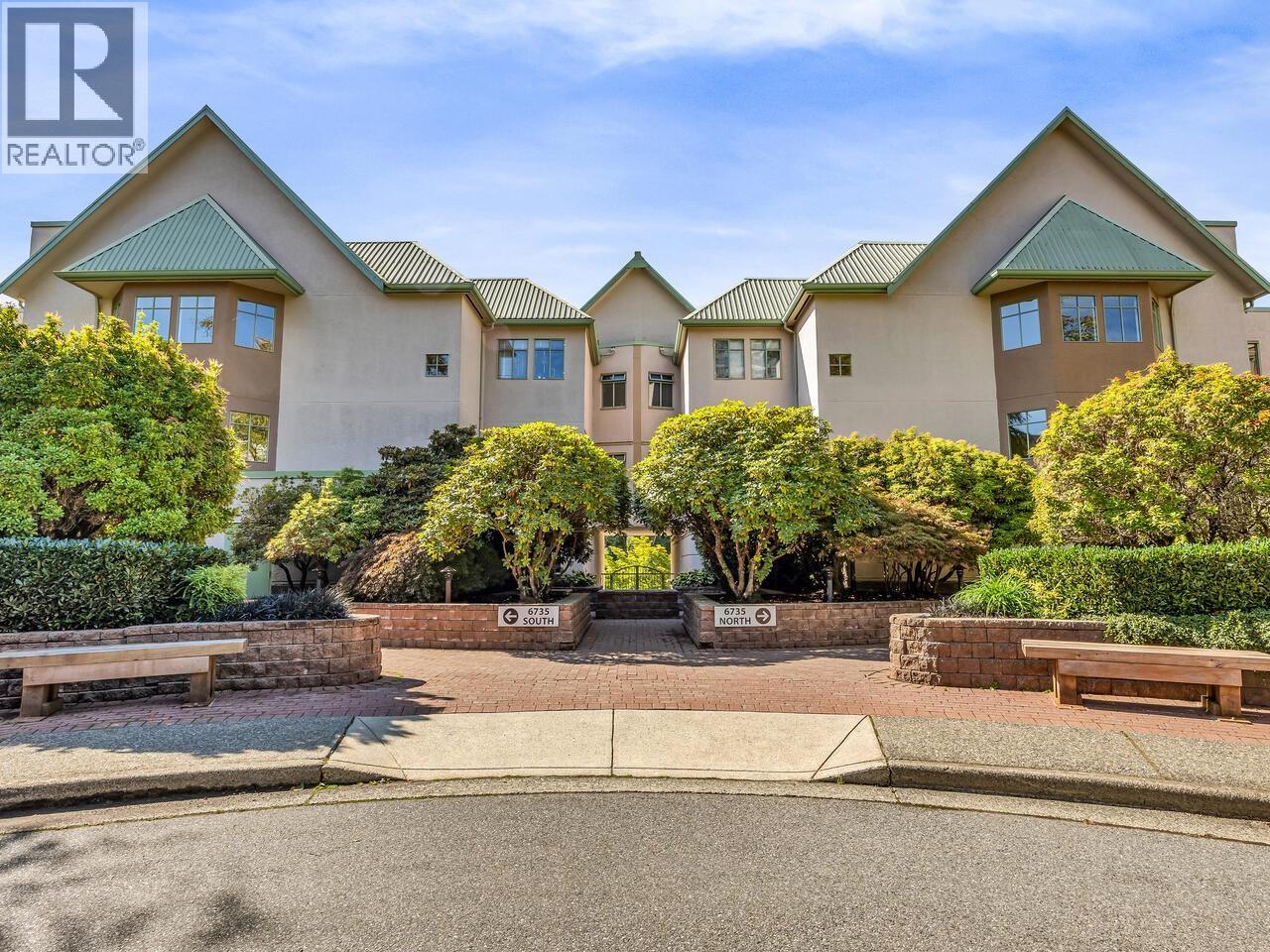204 6735 Station Hill Court, Burnaby, British Columbia  V3N 4W5 - Photo 1 - R3085702