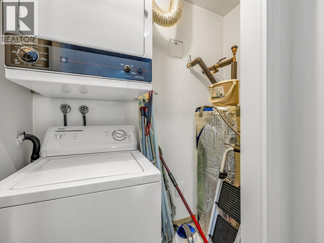 204 6735 Station Hill Court, Burnaby, British Columbia  V3N 4W5 - Photo 18 - R3085702