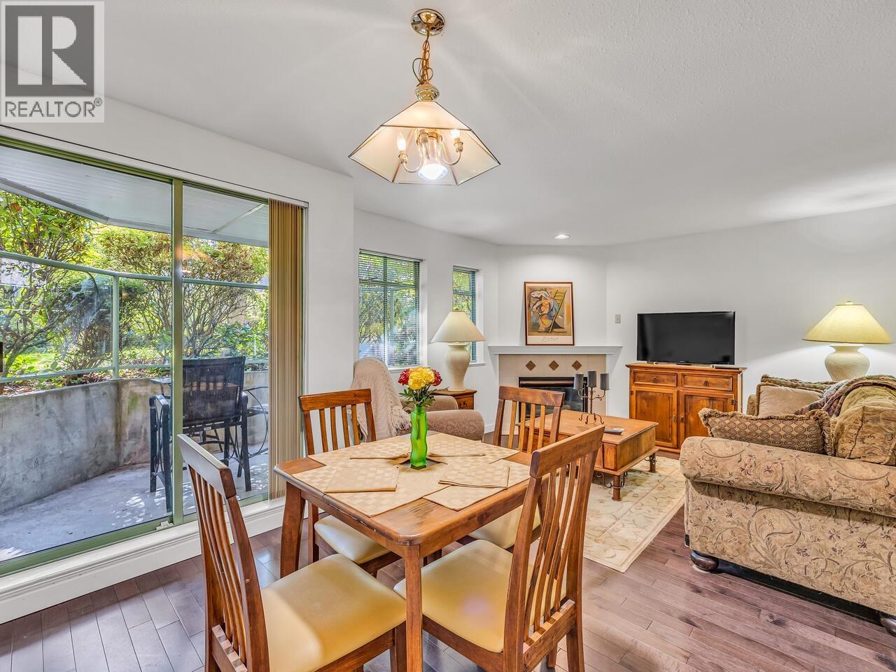 204 6735 Station Hill Court, Burnaby, British Columbia  V3N 4W5 - Photo 2 - R3085702