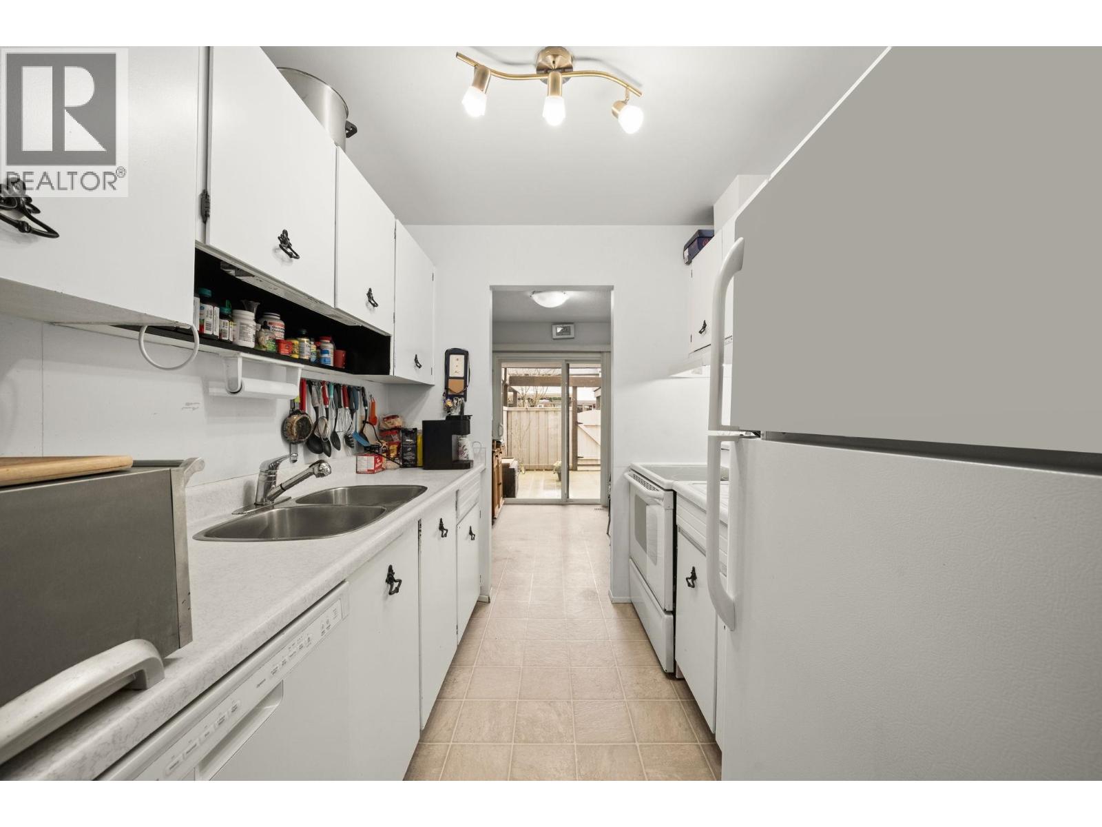 14 3046 Coast Meridian Road, Port Coquitlam, British Columbia  V3B 5B6 - Photo 10 - R3085725