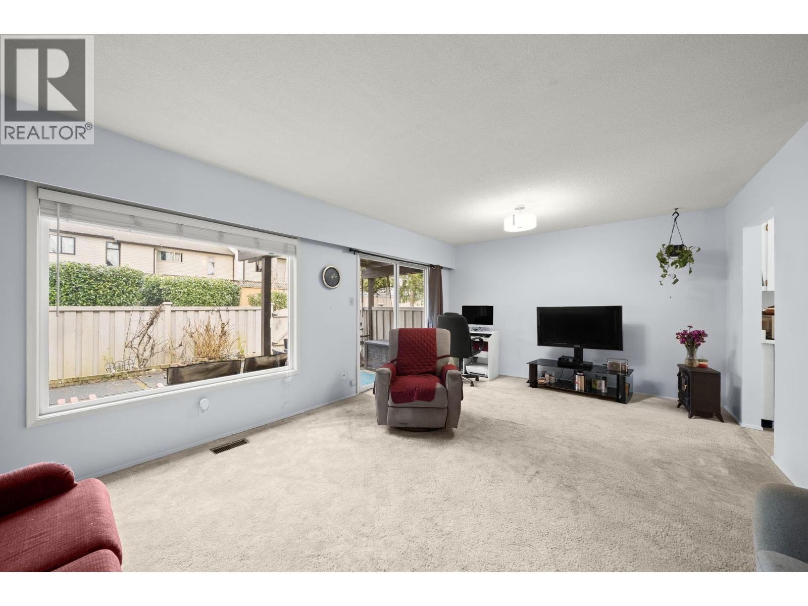 14 3046 Coast Meridian Road, Port Coquitlam, British Columbia  V3B 5B6 - Photo 3 - R3085725