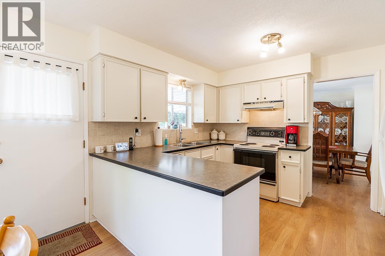 3382 Fairland Court, Burnaby, British Columbia  V5A 3B8 - Photo 15 - R3085689