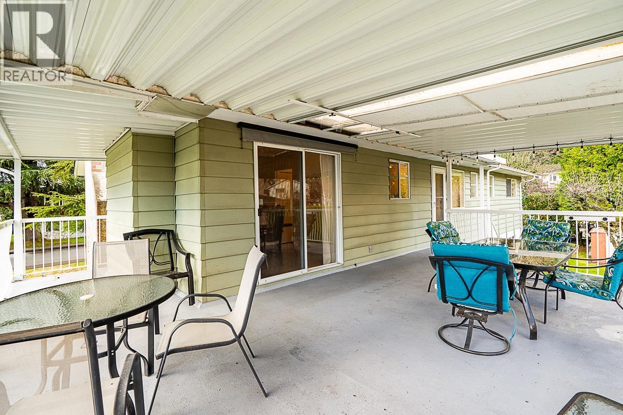 3382 Fairland Court, Burnaby, British Columbia  V5A 3B8 - Photo 19 - R3085689