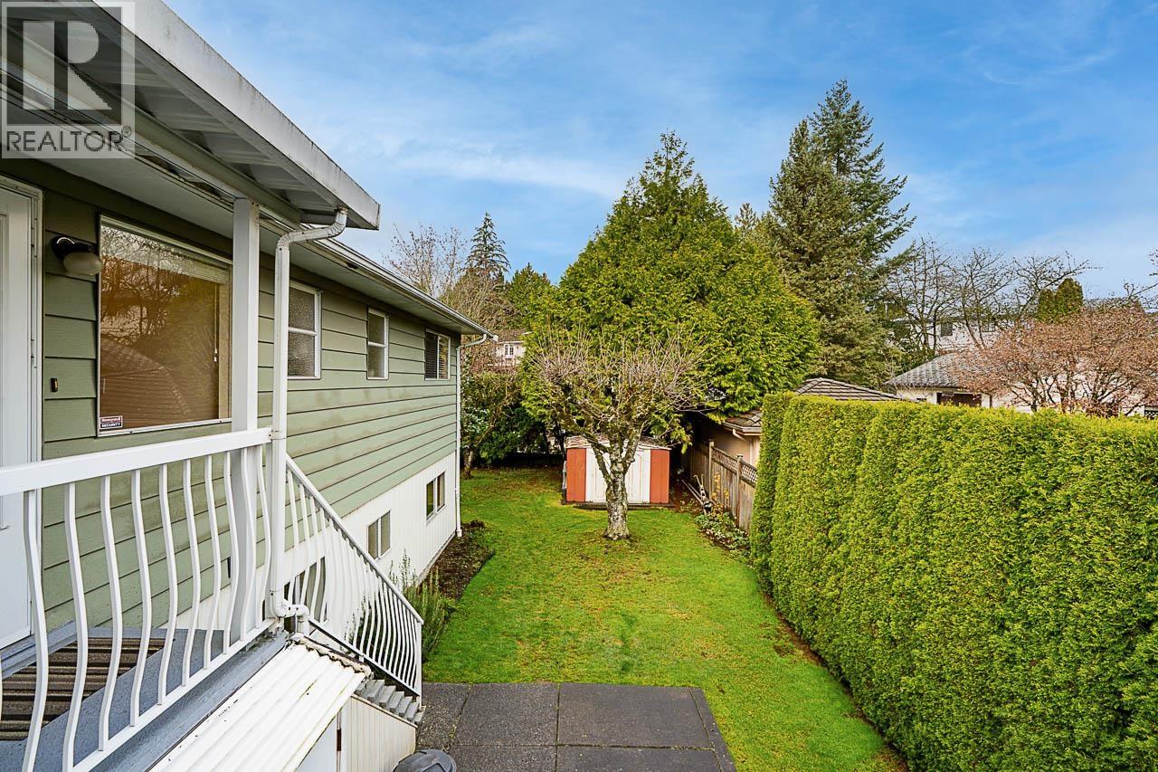 3382 Fairland Court, Burnaby, British Columbia  V5A 3B8 - Photo 32 - R3085689