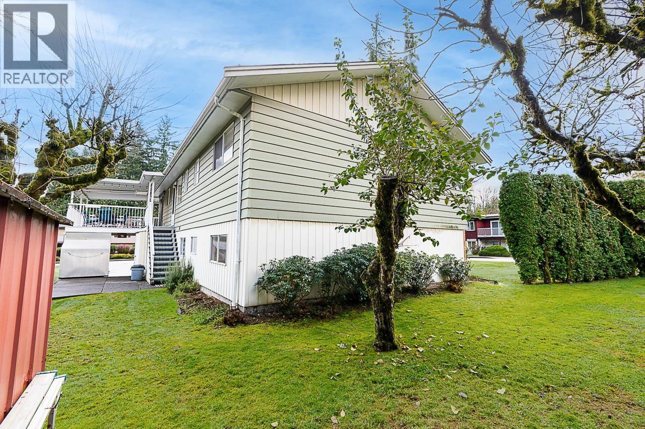 3382 Fairland Court, Burnaby, British Columbia  V5A 3B8 - Photo 34 - R3085689