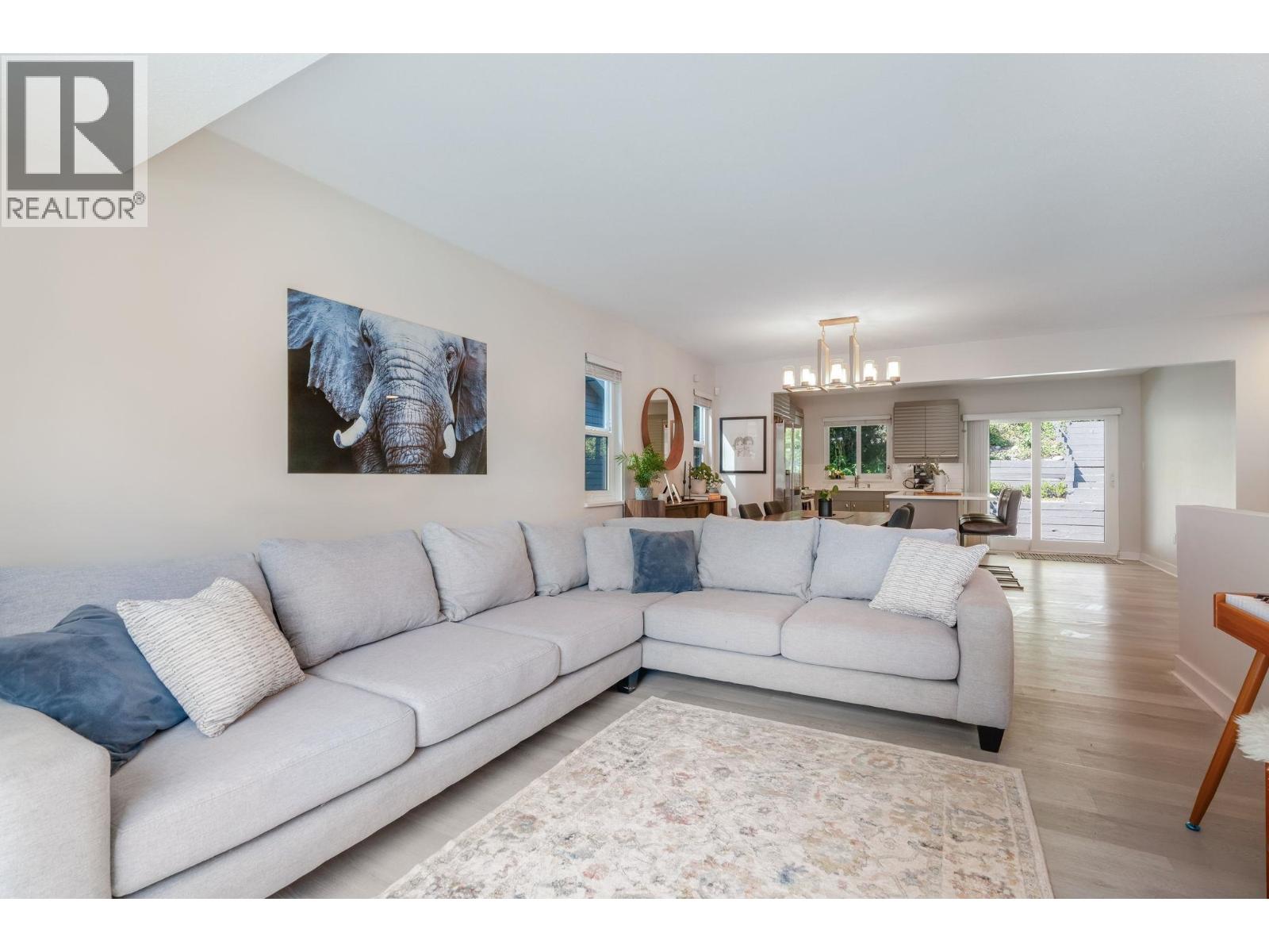 625 Seymour Court, North Vancouver, British Columbia  V7J 3S7 - Photo 7 - R3085698