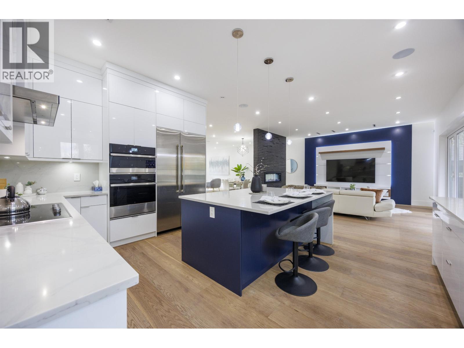 8475 12th Avenue, Burnaby, British Columbia  V3N 2L8 - Photo 15 - R3085710