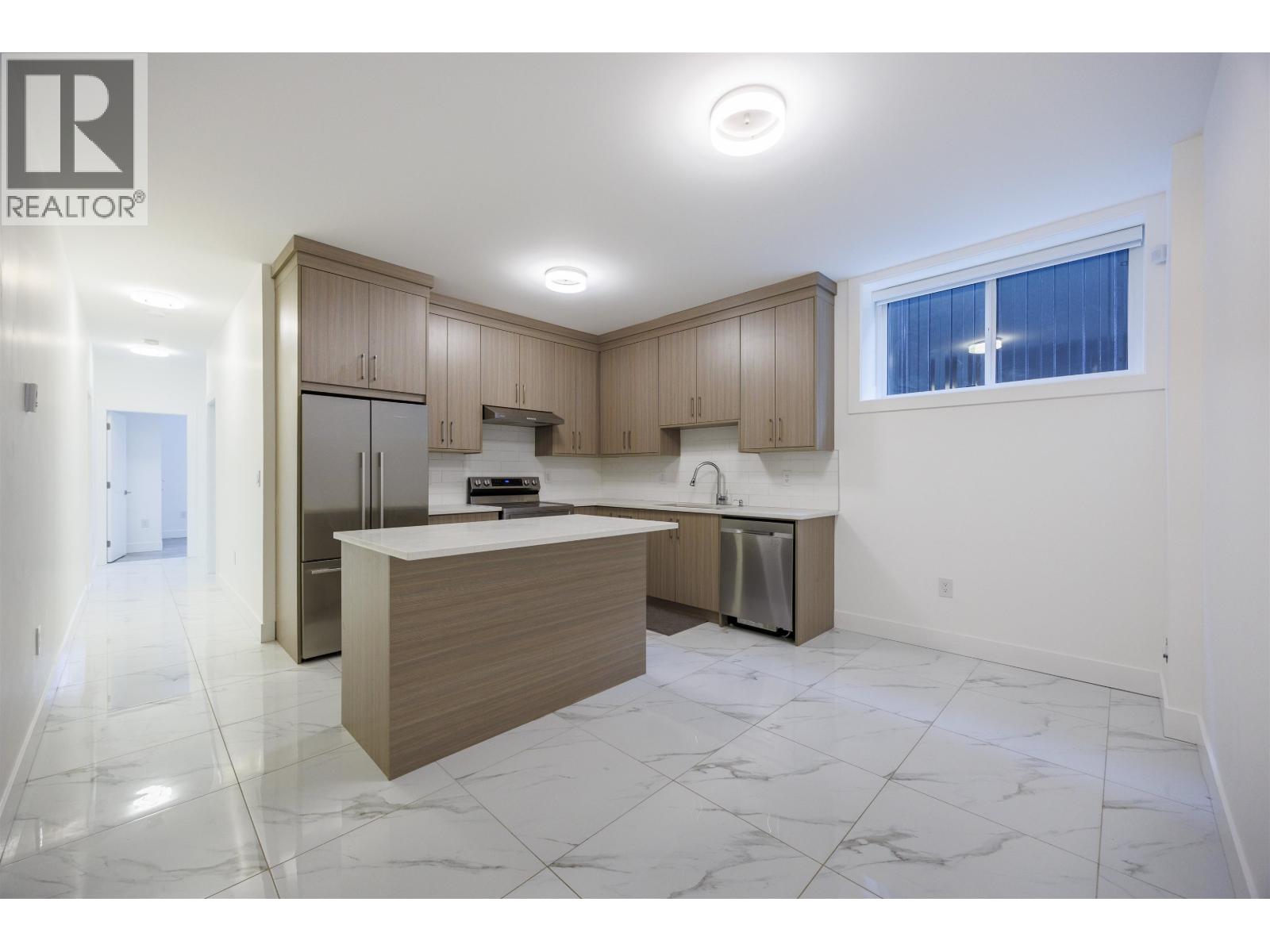 8475 12th Avenue, Burnaby, British Columbia  V3N 2L8 - Photo 35 - R3085710