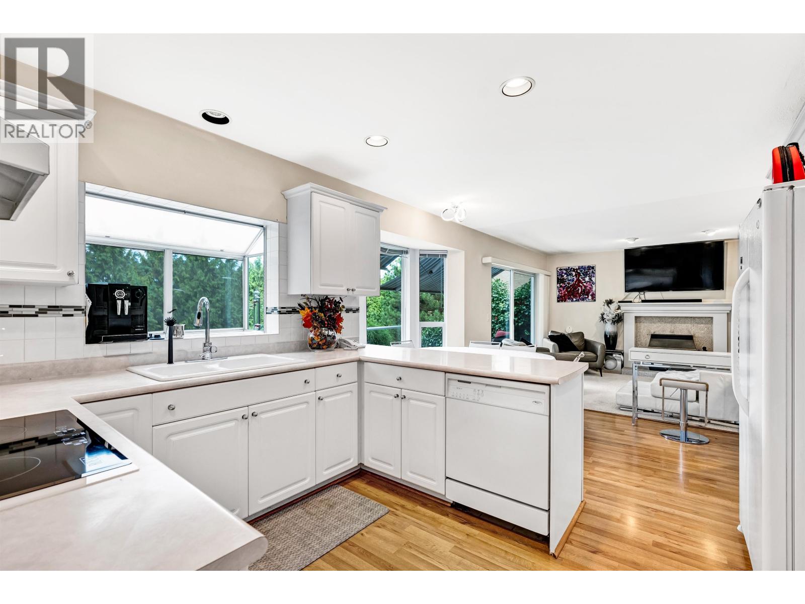 1641 53a Street, Delta, British Columbia  V4M 3G3 - Photo 8 - R3085720