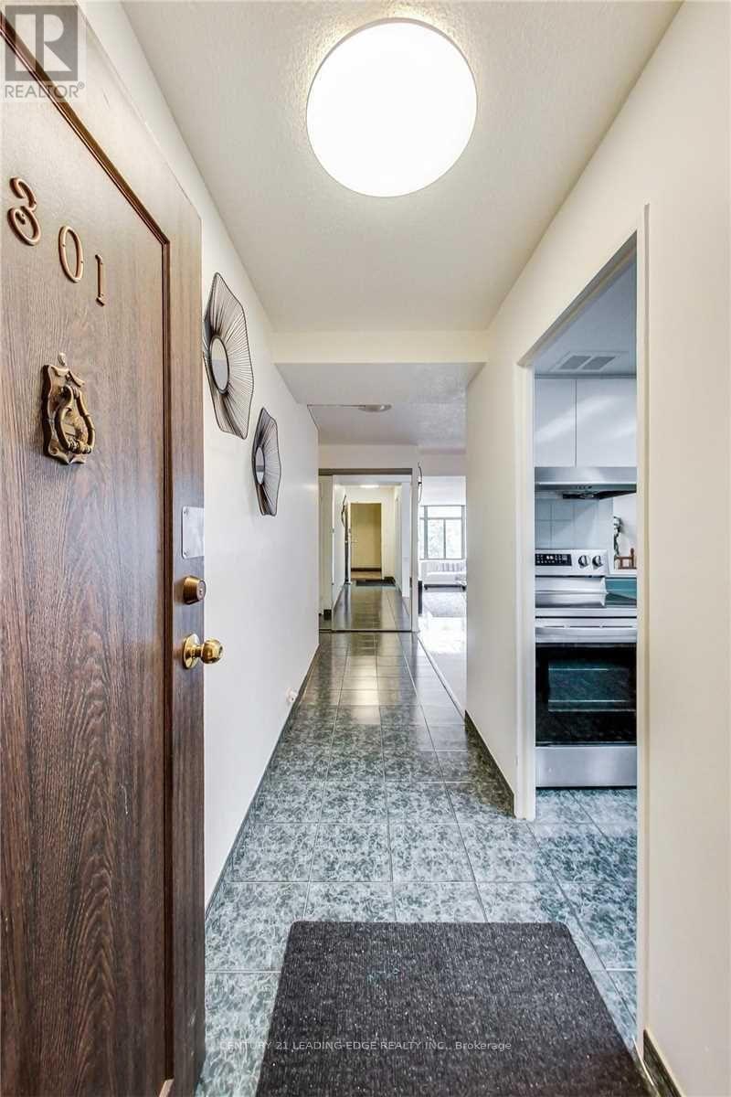 301 - 1555 Finch Avenue E, Toronto, Ontario  M2J 4X9 - Photo 11 - C12735916