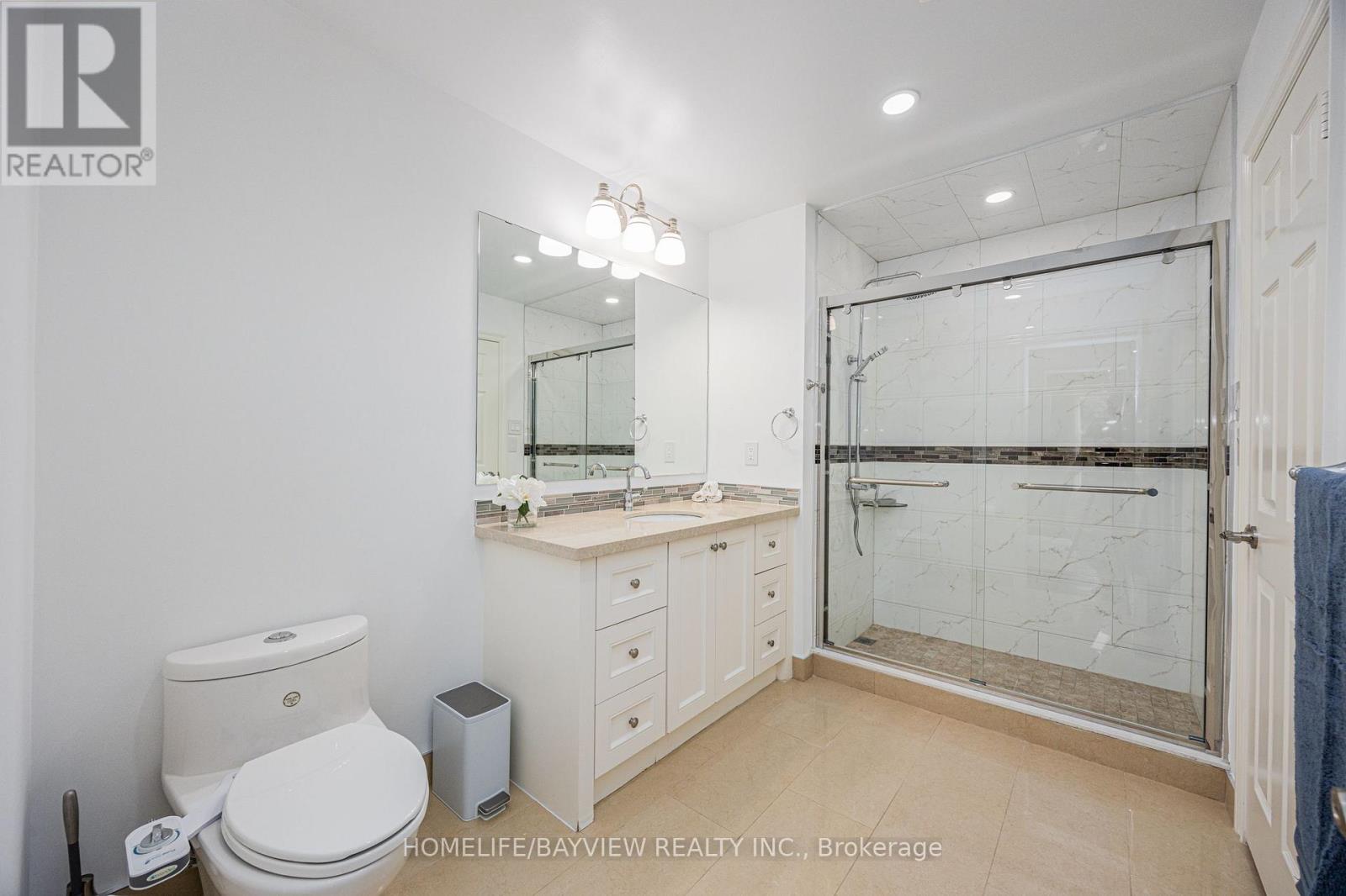 11 Wendover Court, Richmond Hill (Bayview Hill), Ontario  L4B 3G4 - Photo 30 - N12751298