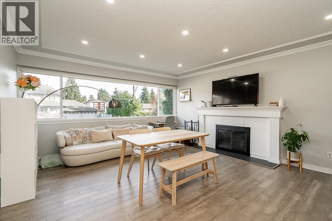 428 Midvale Street, Coquitlam, British Columbia  V3K 5H5 - Photo 3 - R3085690