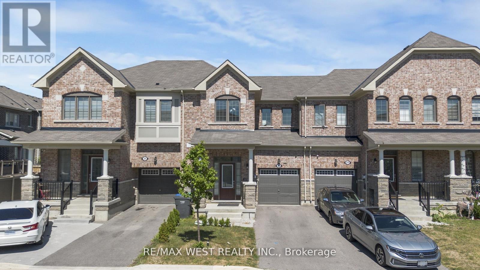 23 CIRCUS CRESCENT, Brampton, Ontario