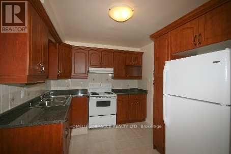 56 Jarwick Drive, Toronto, Ontario  M1H 2H3 - Photo 3 - E12750882