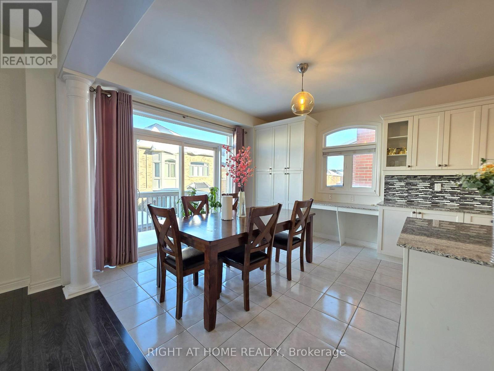 93 Oberfrick Avenue, Vaughan, Ontario  L6A 0N9 - Photo 13 - N12301167