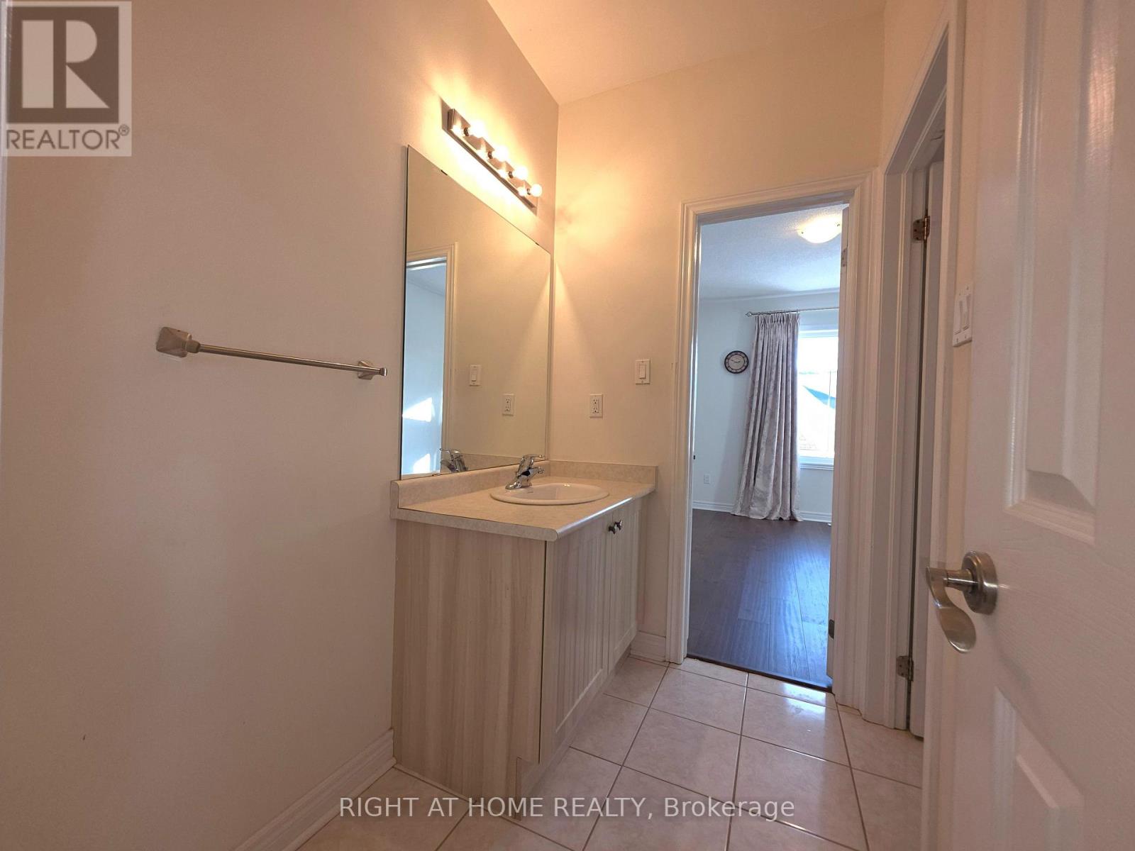 93 Oberfrick Avenue, Vaughan, Ontario  L6A 0N9 - Photo 35 - N12301167