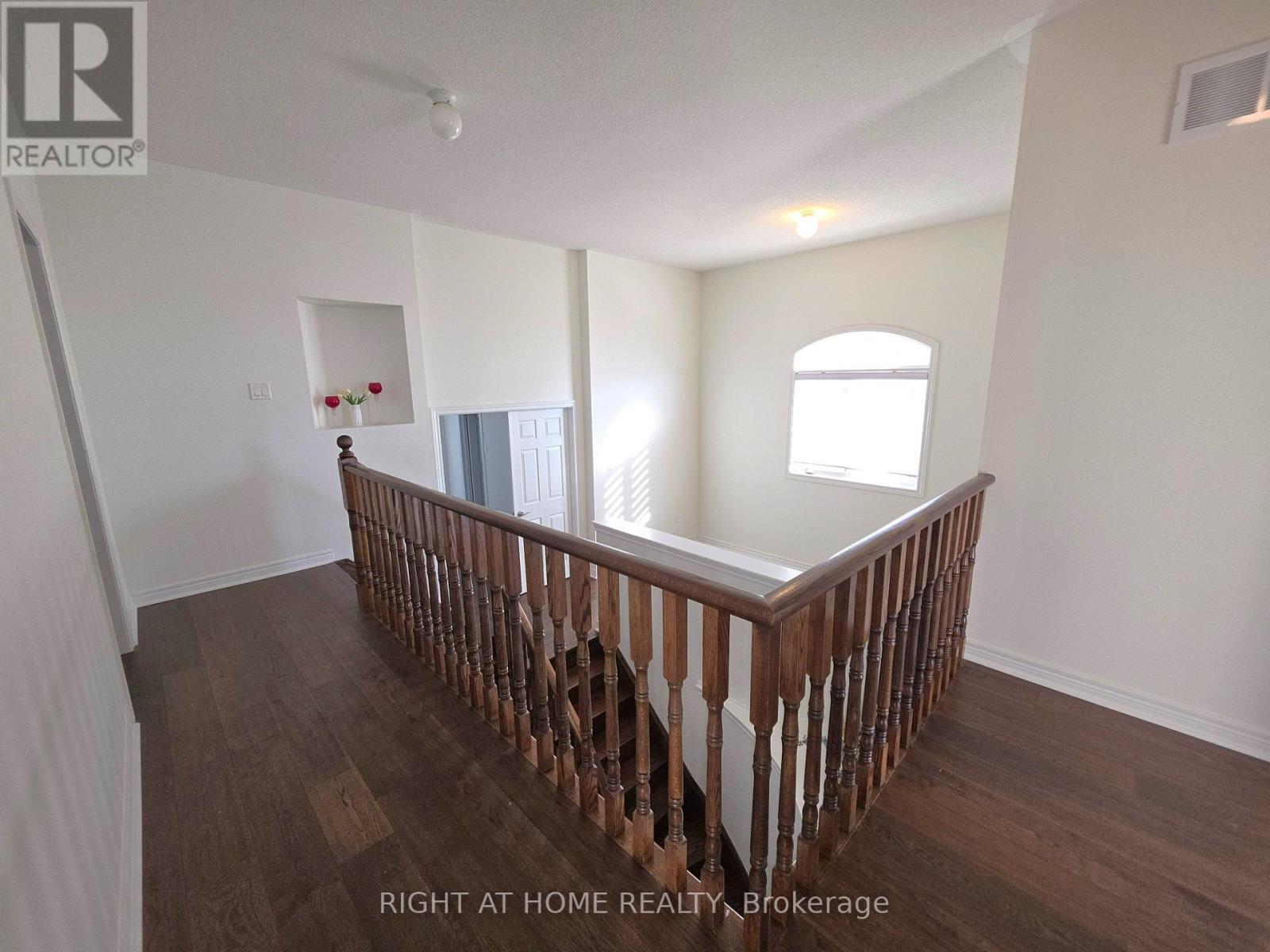 93 Oberfrick Avenue, Vaughan, Ontario  L6A 0N9 - Photo 21 - N12301167