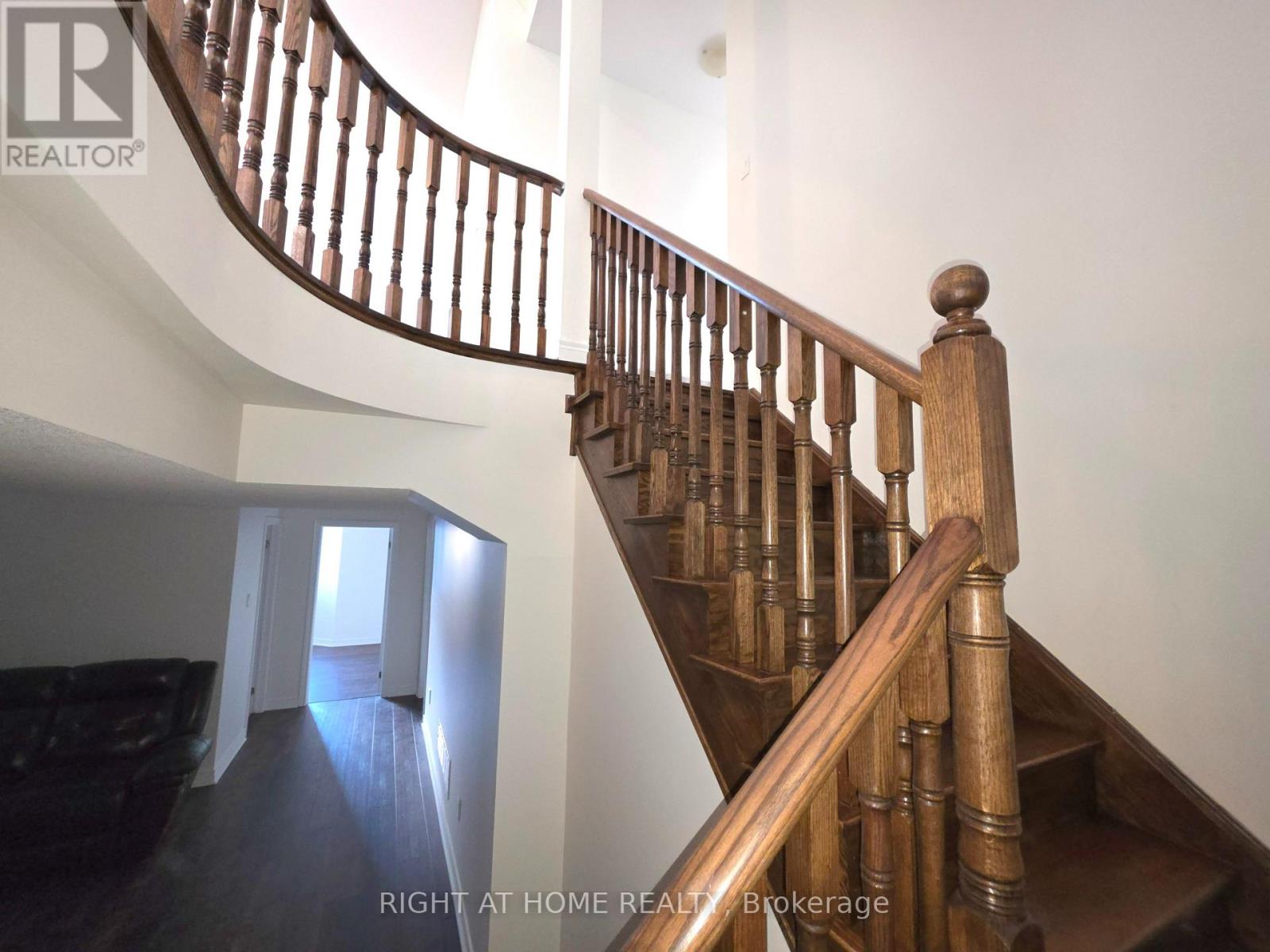 93 Oberfrick Avenue, Vaughan, Ontario  L6A 0N9 - Photo 43 - N12301167