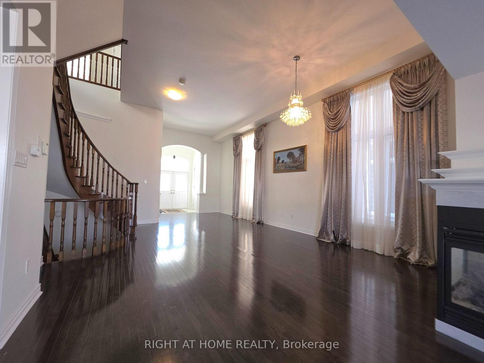 93 Oberfrick Avenue, Vaughan, Ontario  L6A 0N9 - Photo 7 - N12301167