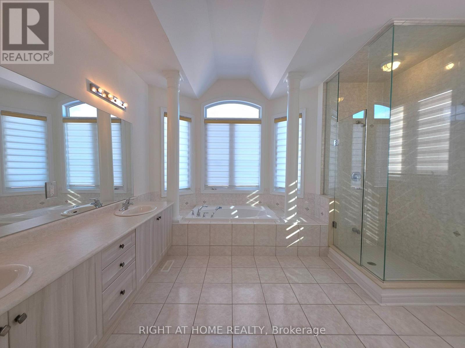 93 Oberfrick Avenue, Vaughan, Ontario  L6A 0N9 - Photo 23 - N12301167