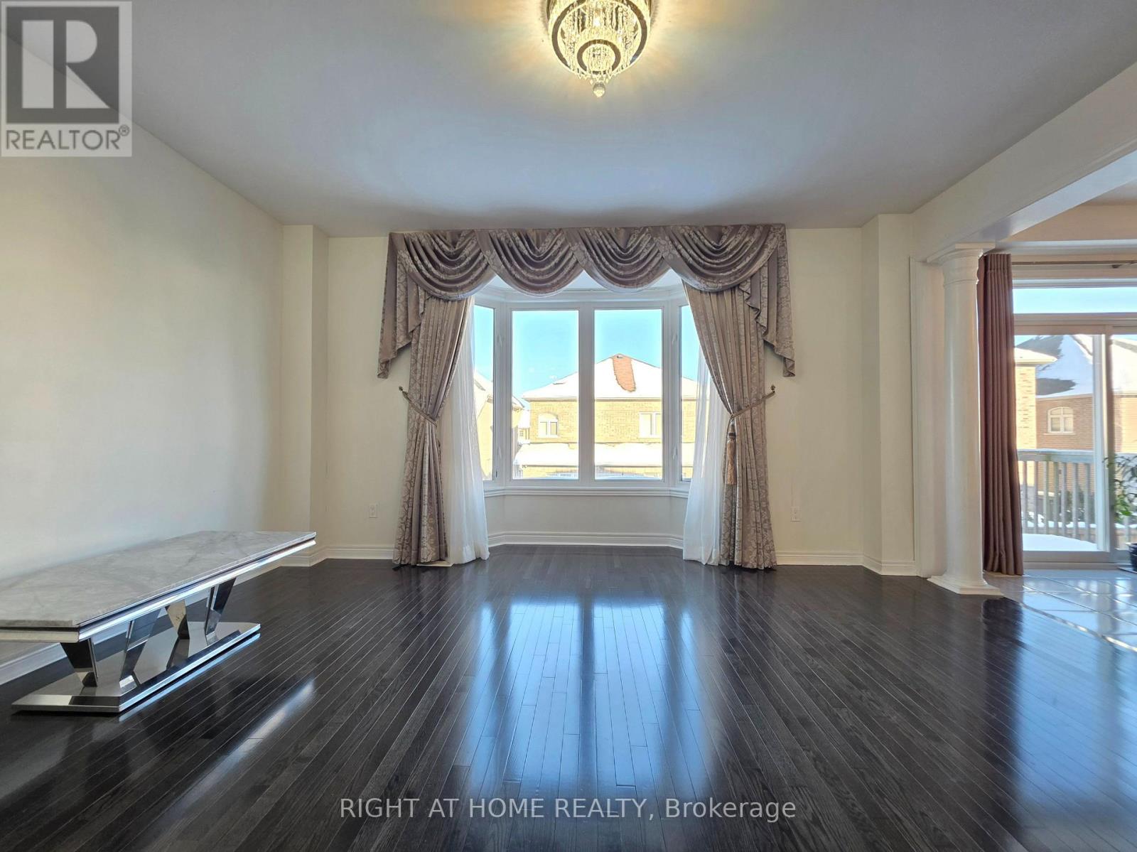 93 Oberfrick Avenue, Vaughan, Ontario  L6A 0N9 - Photo 16 - N12301167