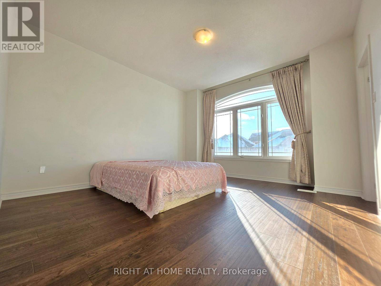 93 Oberfrick Avenue, Vaughan, Ontario  L6A 0N9 - Photo 38 - N12301167