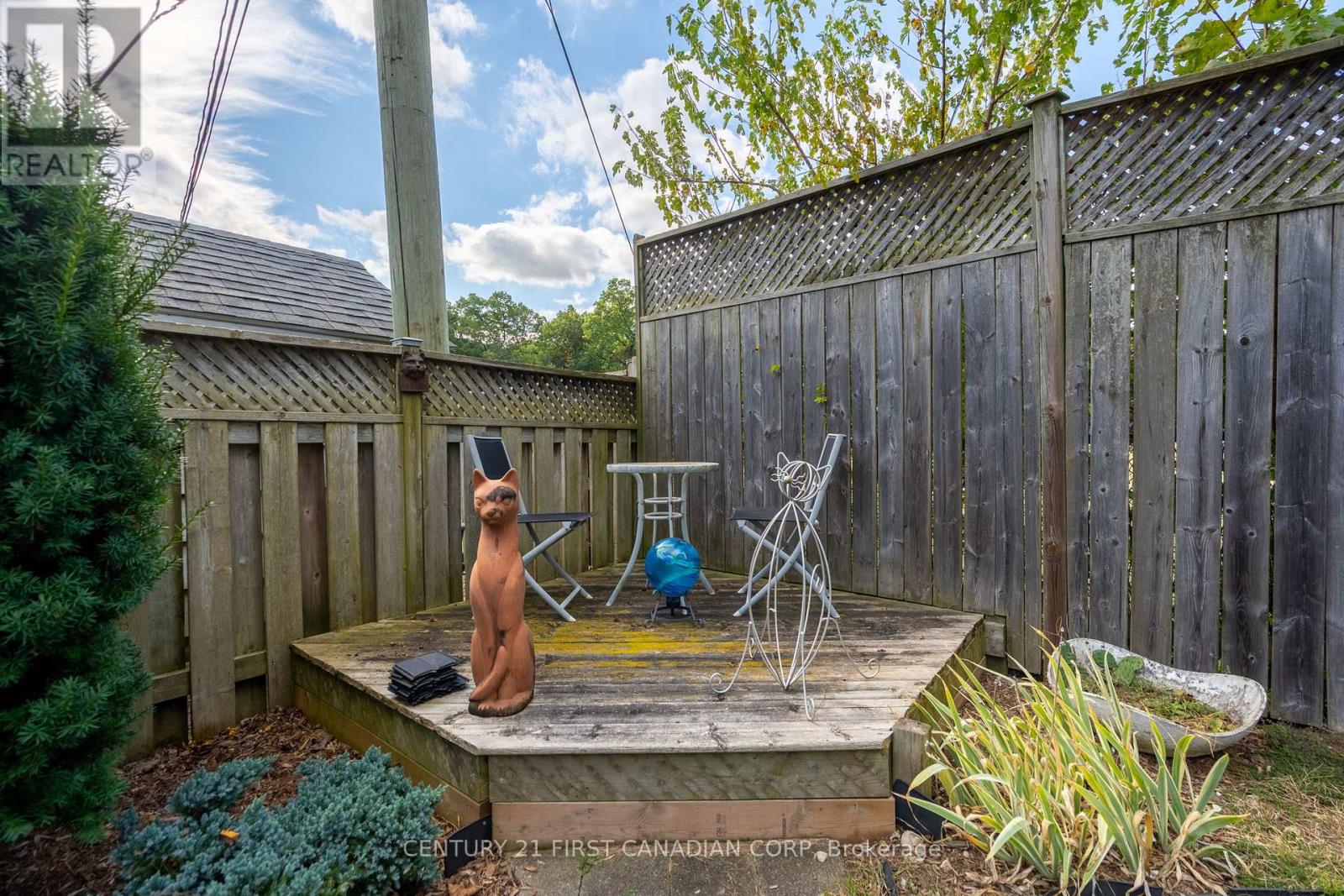 54 Algonquin Crescent, London East, Ontario  N5W 1N4 - Photo 39 - X12747380