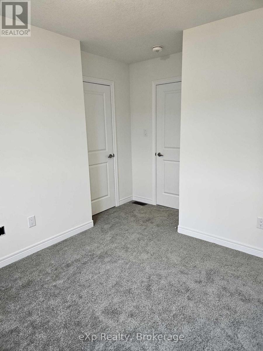 18 Reid Avenue N, Hamilton, Ontario  L8H 0B5 - Photo 12 - X12751354