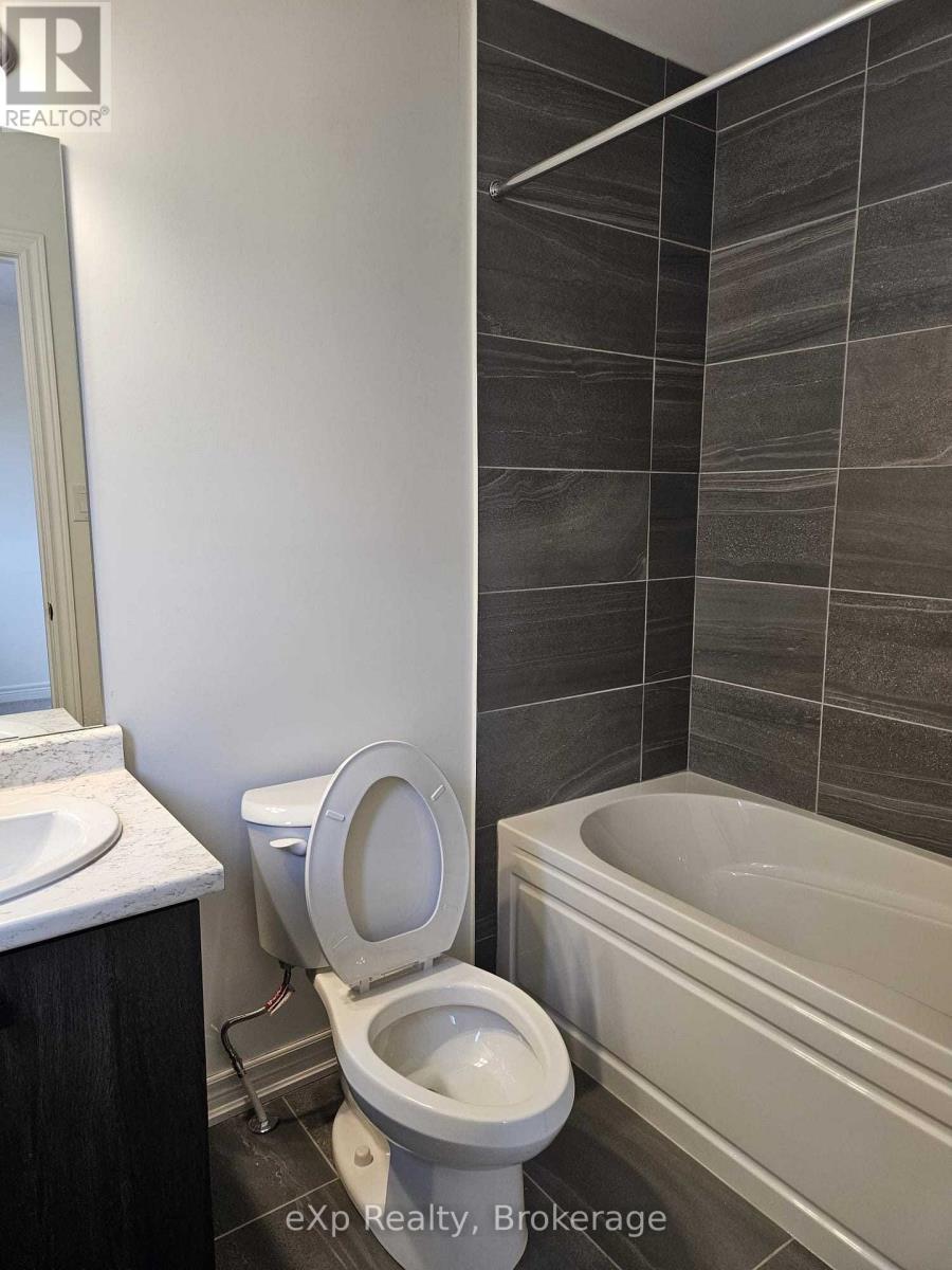 18 Reid Avenue N, Hamilton, Ontario  L8H 0B5 - Photo 13 - X12751354