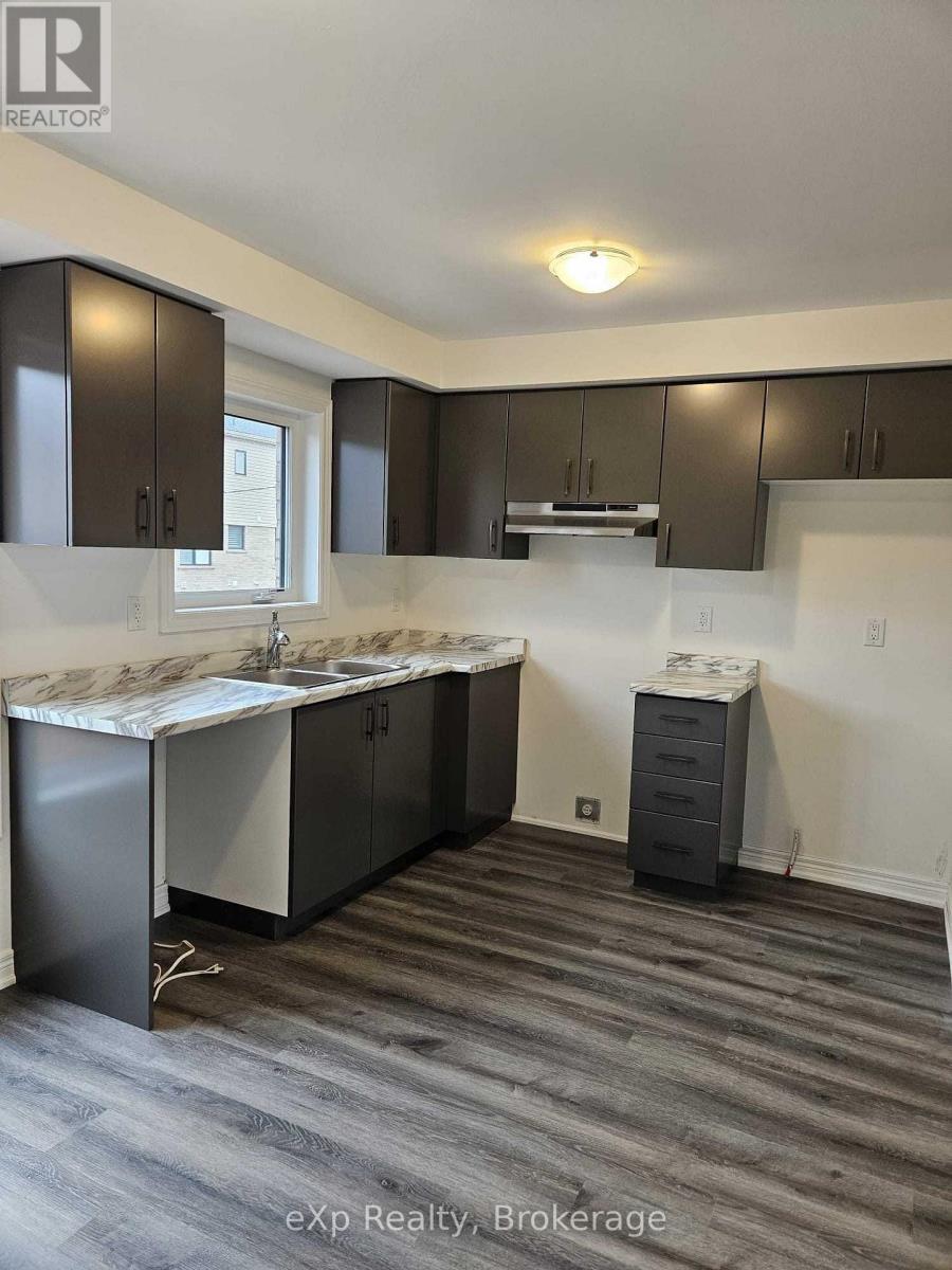 18 Reid Avenue N, Hamilton, Ontario  L8H 0B5 - Photo 7 - X12751354