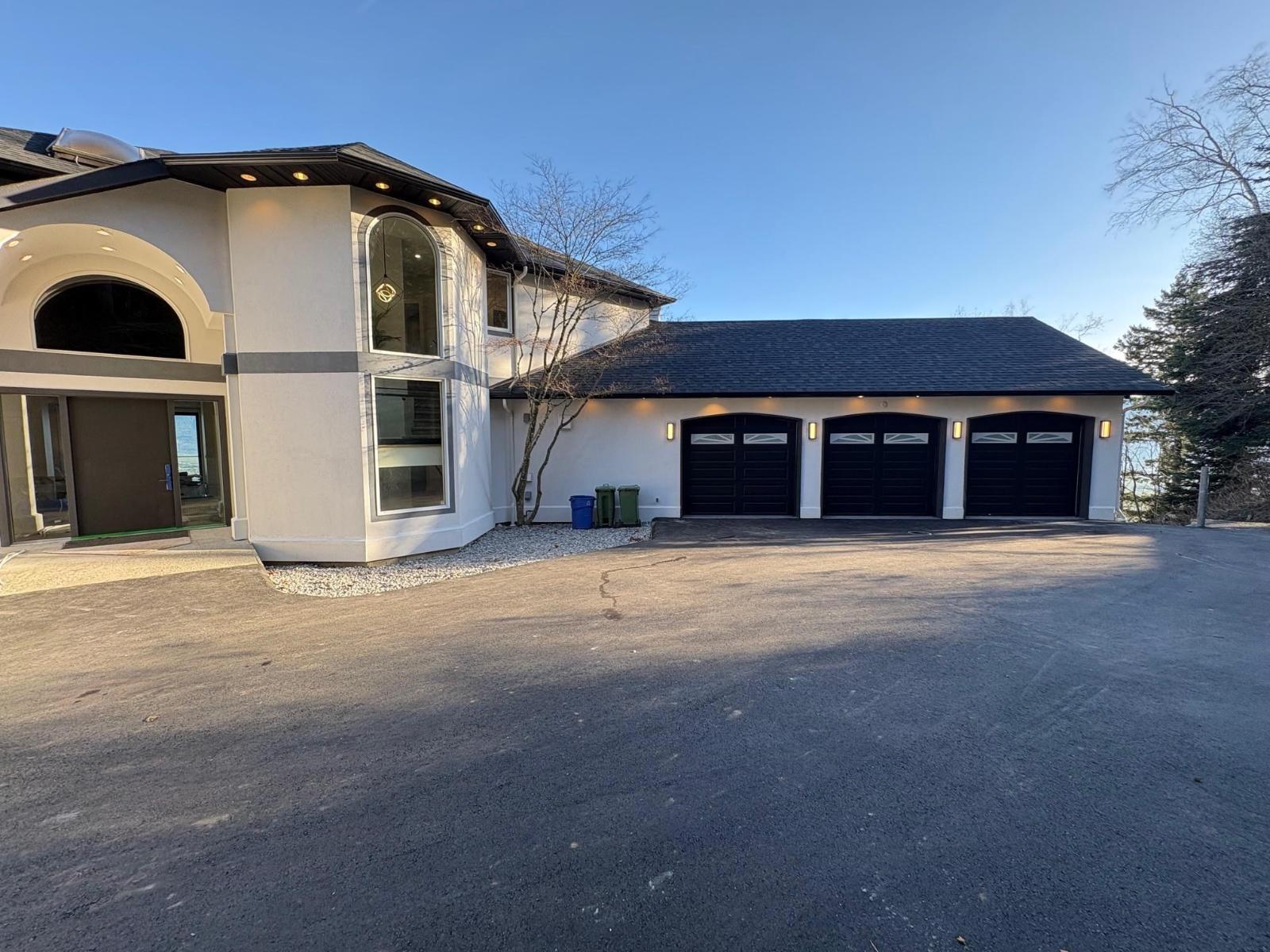 43619 Bracken Drive, Chilliwack Mountain, Chilliwack, British Columbia  V2R 4A4 - Photo 3 - R3085267