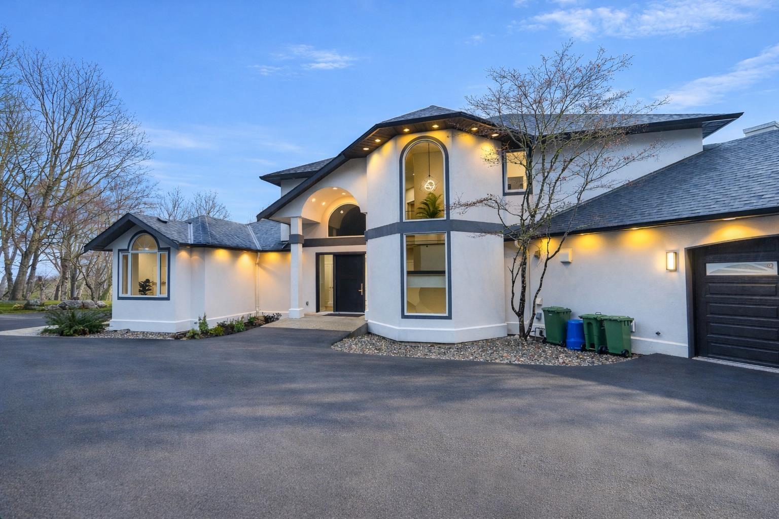 43619 Bracken Drive, Chilliwack Mountain, Chilliwack, British Columbia  V2R 4A4 - Photo 1 - R3085267