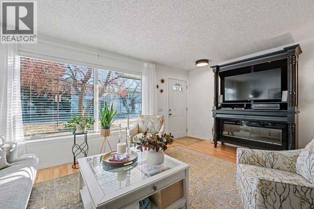 15, 999 Canyon Meadows Drive Sw, Calgary, Alberta  T2W 2S6 - Photo 7 - A2280609