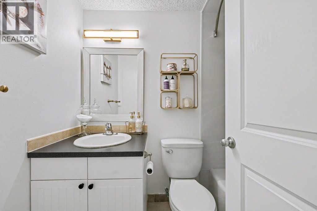 15, 999 Canyon Meadows Drive Sw, Calgary, Alberta  T2W 2S6 - Photo 24 - A2280609