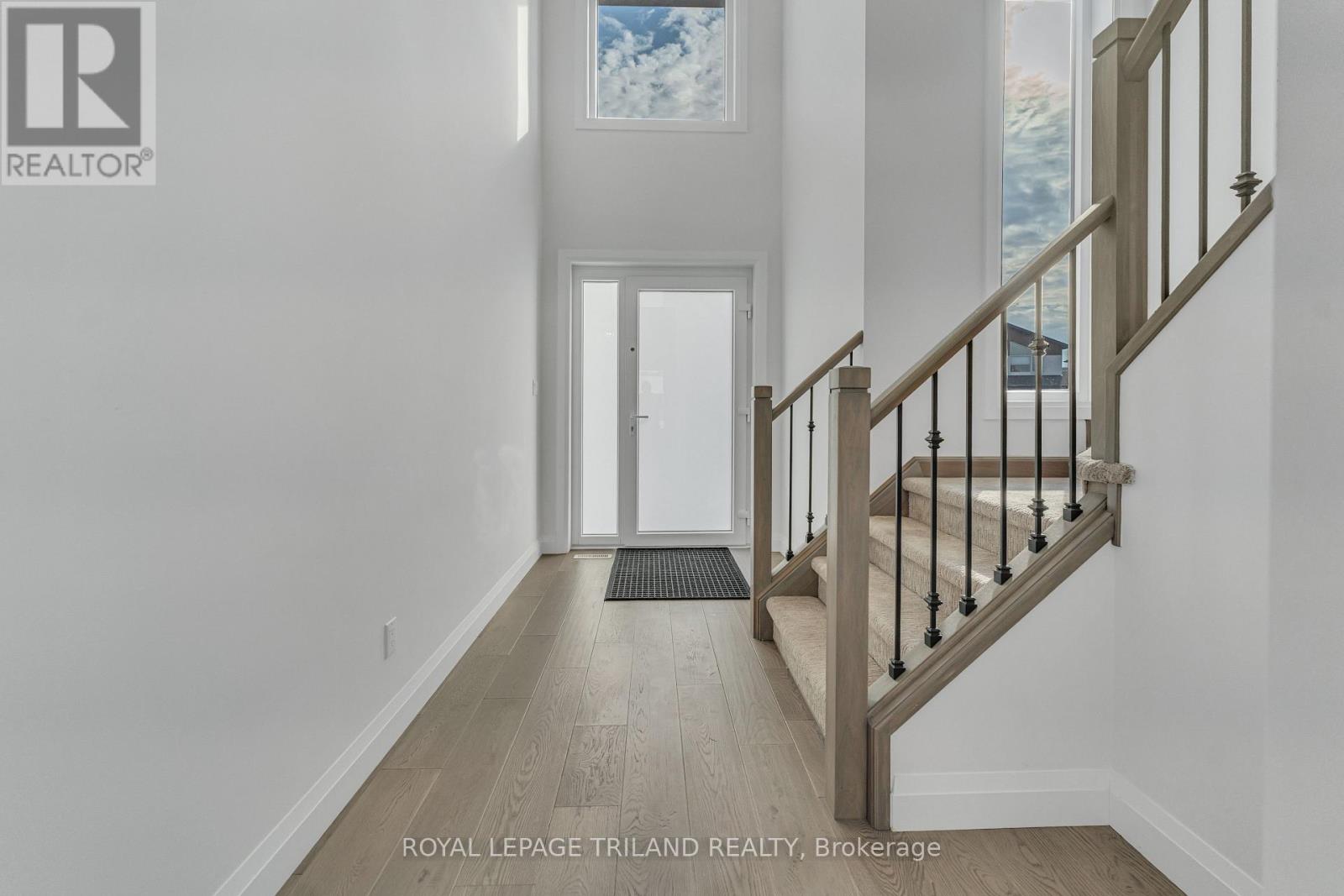 1719 Applerock Avenue, London North, Ontario  N6G 0X7 - Photo 4 - X12751400