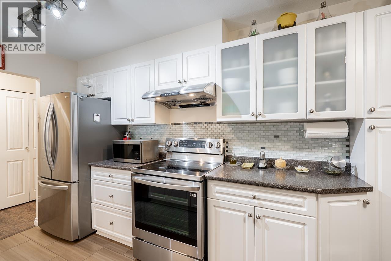 106 1200 Pacific Street, Coquitlam, British Columbia  V3B 6K2 - Photo 8 - R3083406