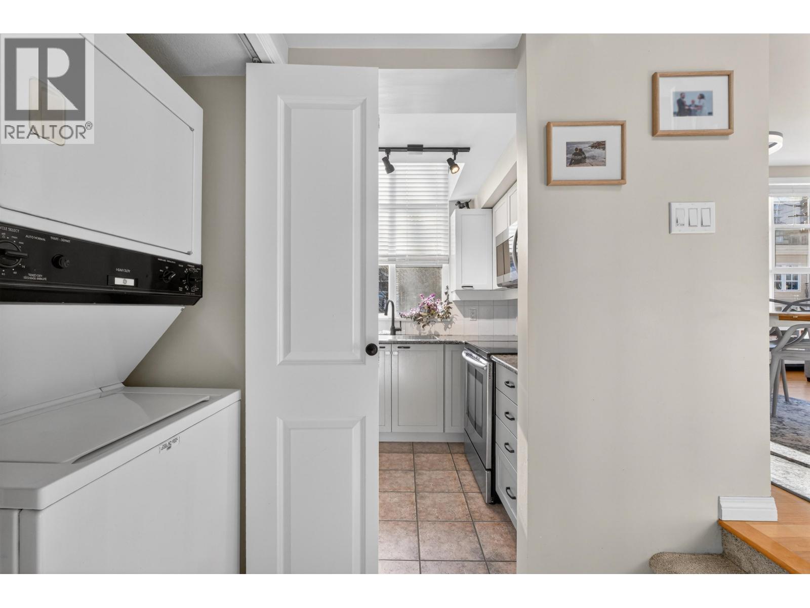 653 W 7th Avenue, Vancouver, British Columbia  V5Z 1B6 - Photo 11 - R3080788