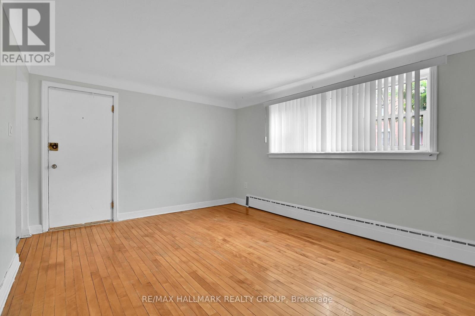 55 Ivy Crescent, Ottawa, Ontario  K1M 1Y1 - Photo 3 - X12751336